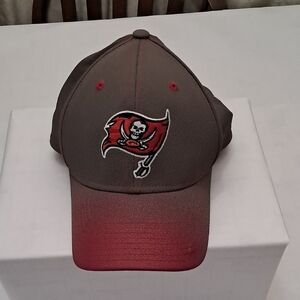 NFL Tampa Bay Team Apparel Men's OS